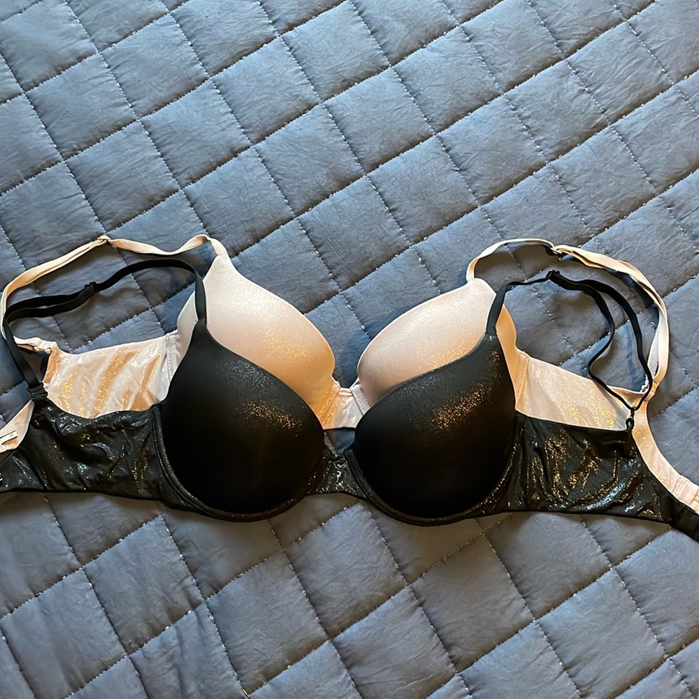 Victoria’s Secret | 32D | Black | Nude/light pink